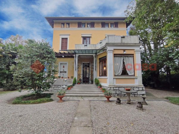 casa indipendente in vendita a Lesa