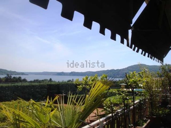 casa indipendente in vendita a Lesa