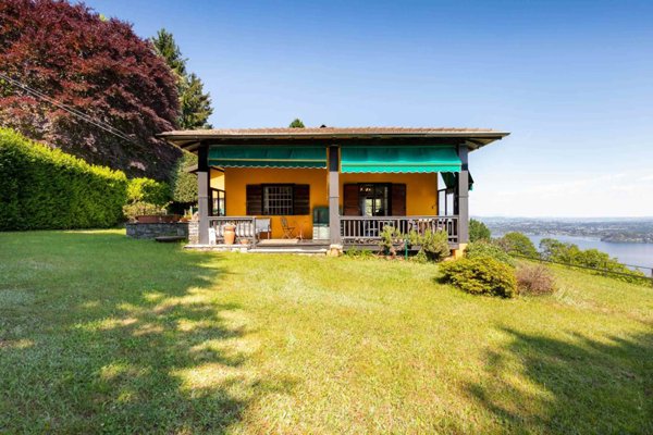 casa indipendente in vendita a Lesa
