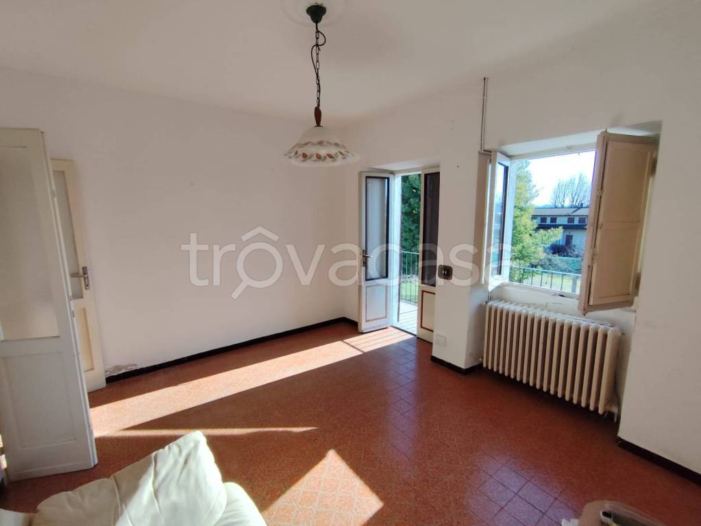 appartamento in vendita a Lesa in zona Solcio
