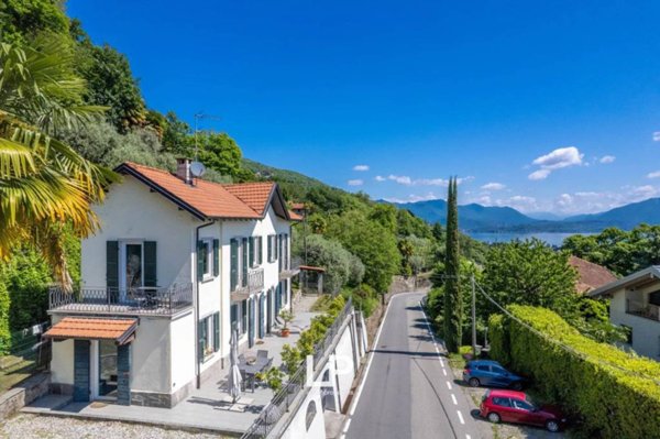 casa indipendente in vendita a Lesa