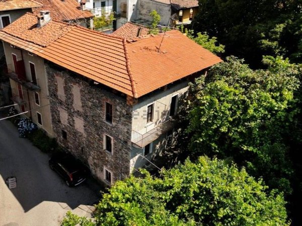 casale in vendita a Lesa