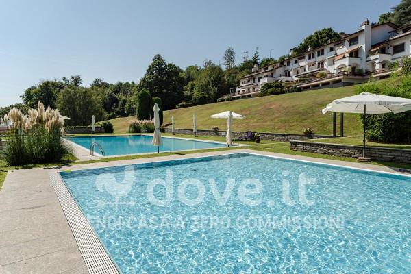 appartamento in vendita a Lesa in zona Comnago