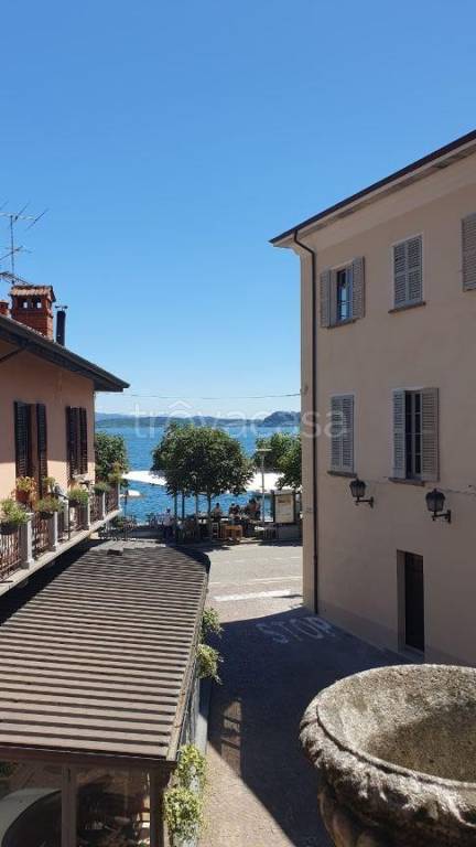 casa indipendente in vendita a Lesa