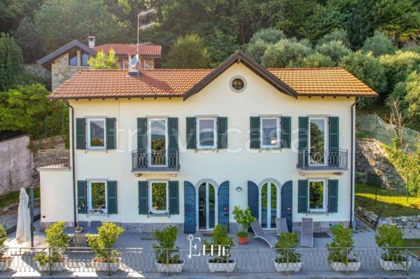 casa indipendente in vendita a Lesa