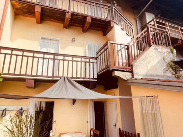 casa indipendente in vendita a Lesa