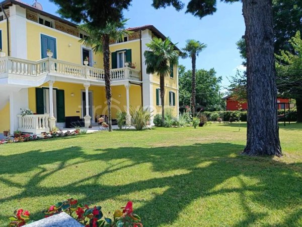 casa indipendente in vendita a Lesa