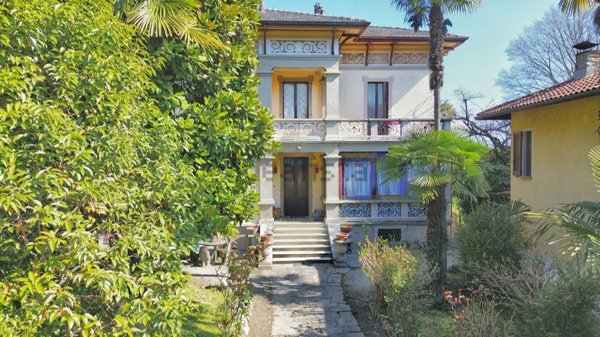 casa indipendente in vendita a Lesa