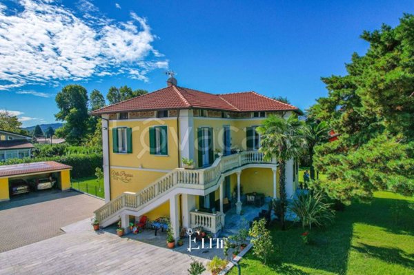casa indipendente in vendita a Lesa