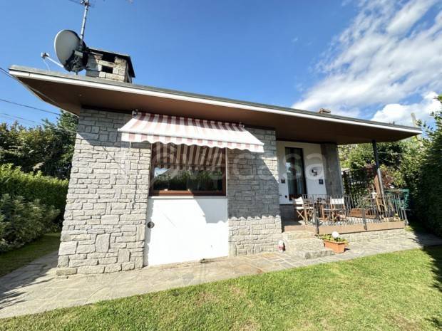casa indipendente in vendita a Lesa