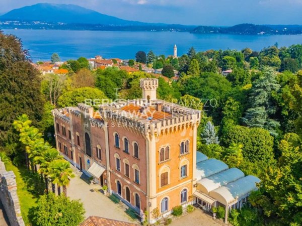 intera palazzina in vendita a Lesa