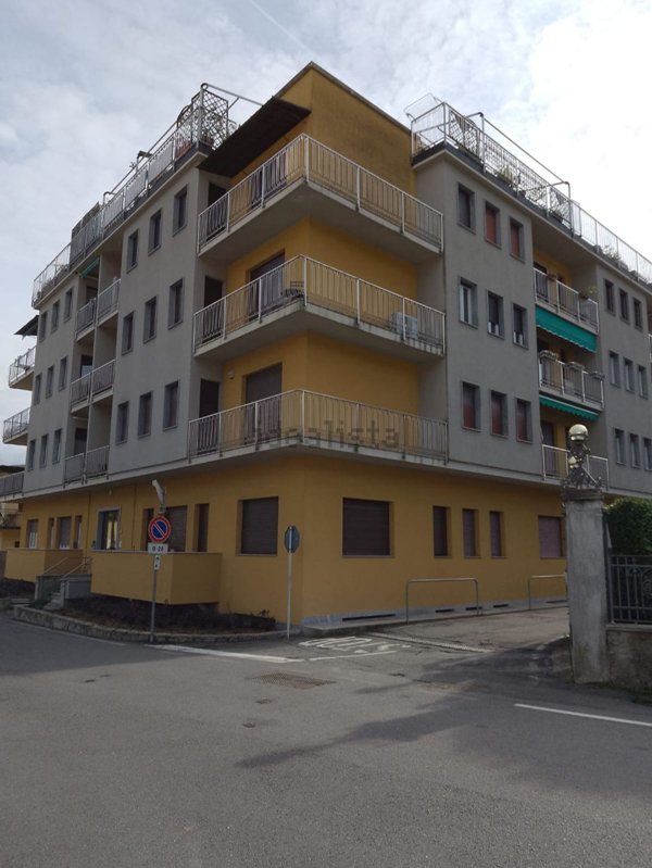 appartamento in vendita a Lesa