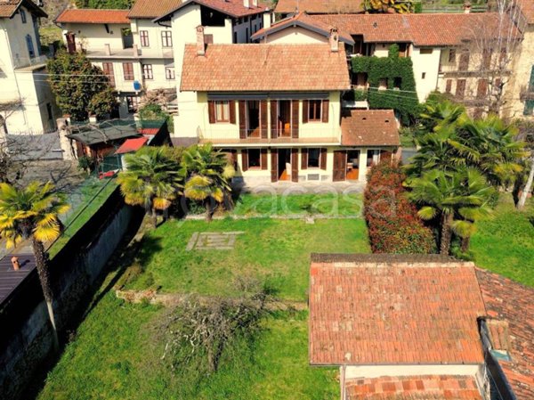 casa indipendente in vendita a Lesa