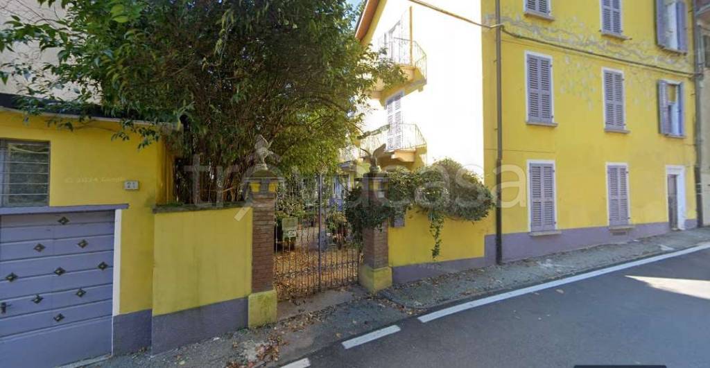 casa indipendente in vendita a Lesa