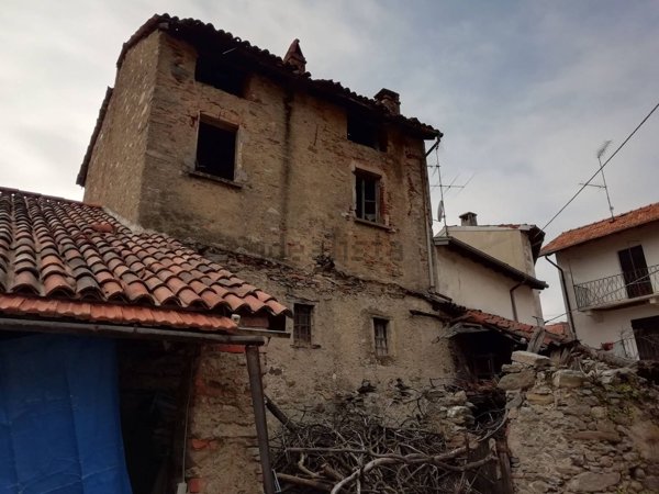 pentavano in vendita a Lesa