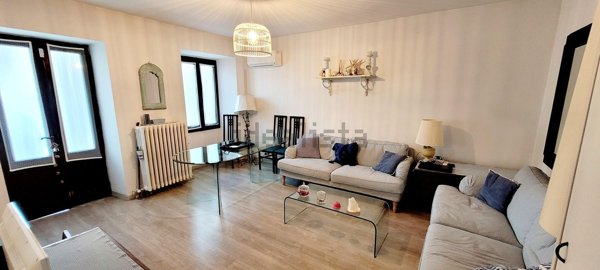 appartamento in vendita a Lesa in zona Solcio