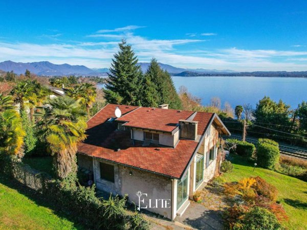 casa indipendente in vendita a Lesa