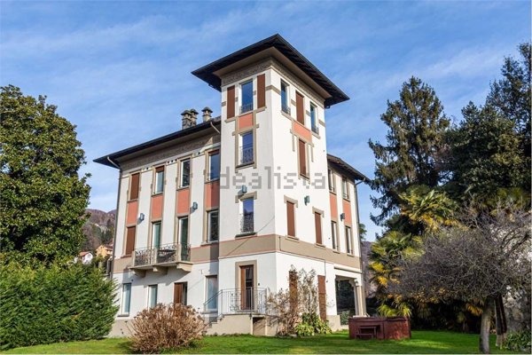 casa indipendente in vendita a Lesa