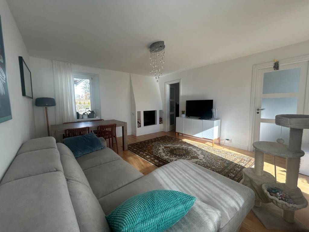 appartamento in vendita a Lesa in zona Solcio