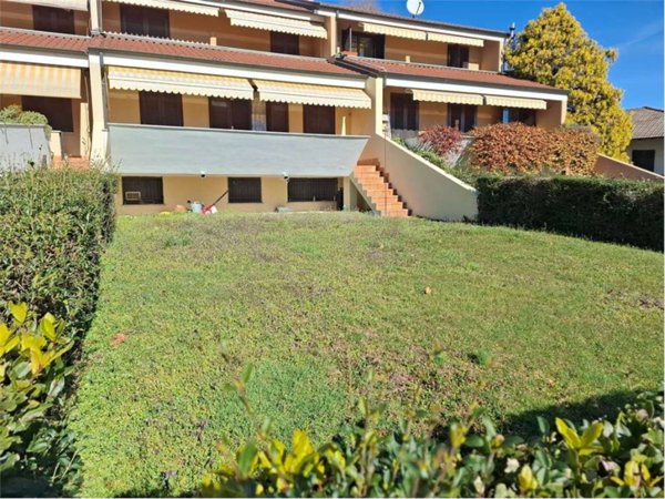 casa indipendente in vendita a Lesa