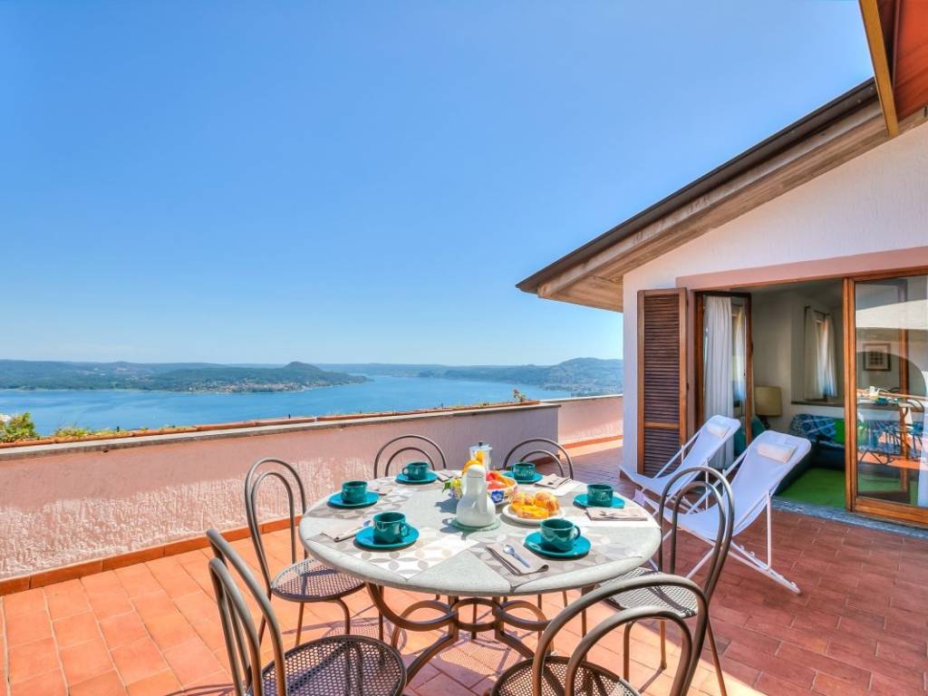 appartamento in vendita a Lesa