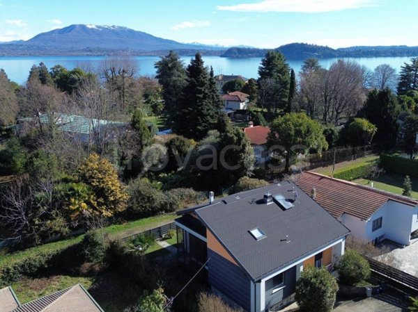 casa indipendente in vendita a Lesa