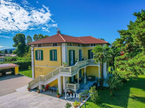 casa indipendente in vendita a Lesa