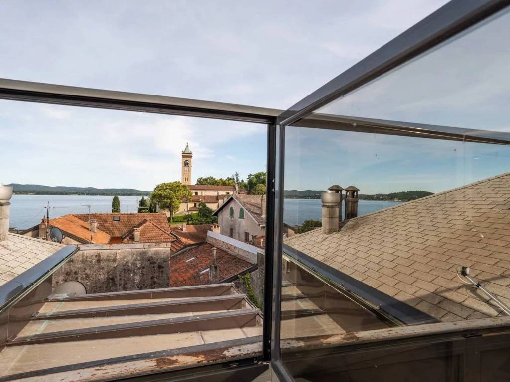 appartamento in vendita a Lesa