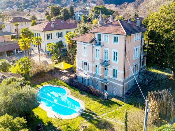 casa indipendente in vendita a Lesa