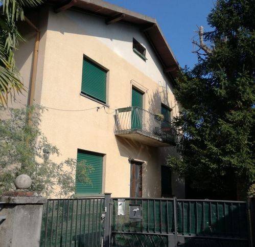 appartamento in vendita a Lesa