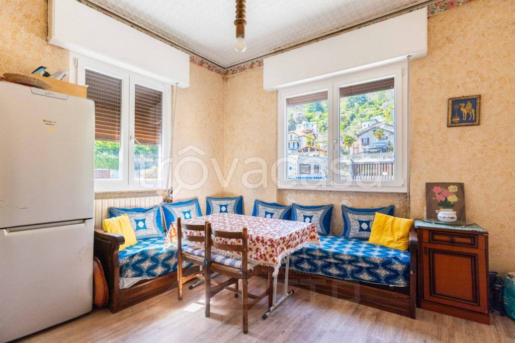 appartamento in vendita a Lesa