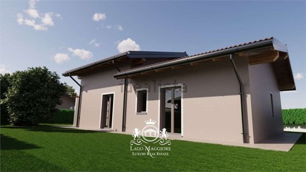 casa indipendente in vendita a Lesa