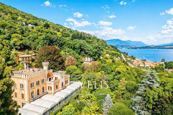 casa indipendente in vendita a Lesa