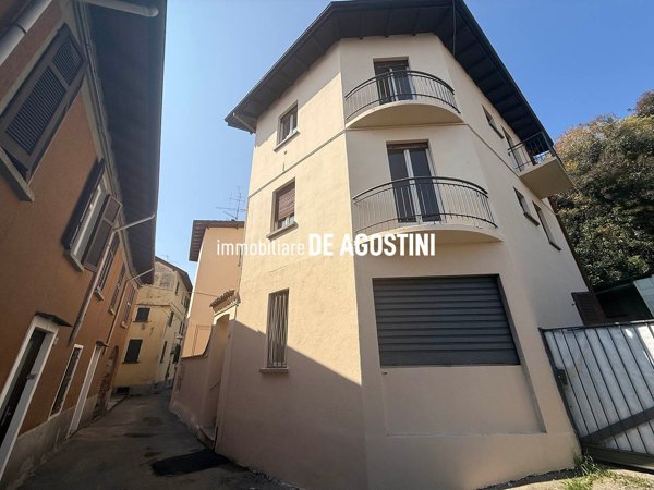 appartamento in vendita a Lesa in zona Comnago