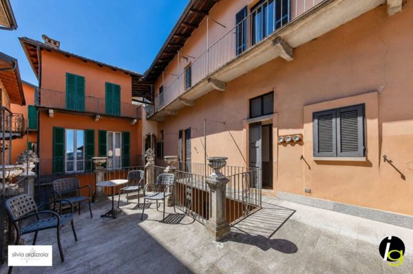 casa indipendente in vendita a Lesa