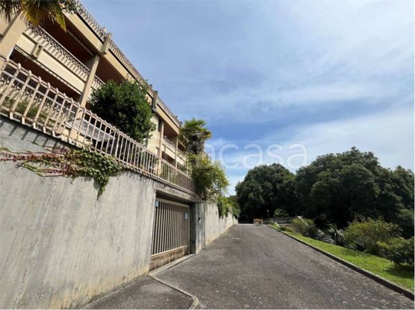 casa indipendente in vendita a Lesa