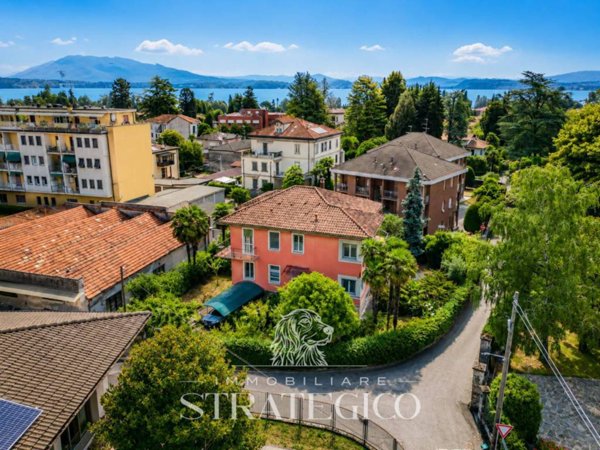 casa indipendente in vendita a Lesa
