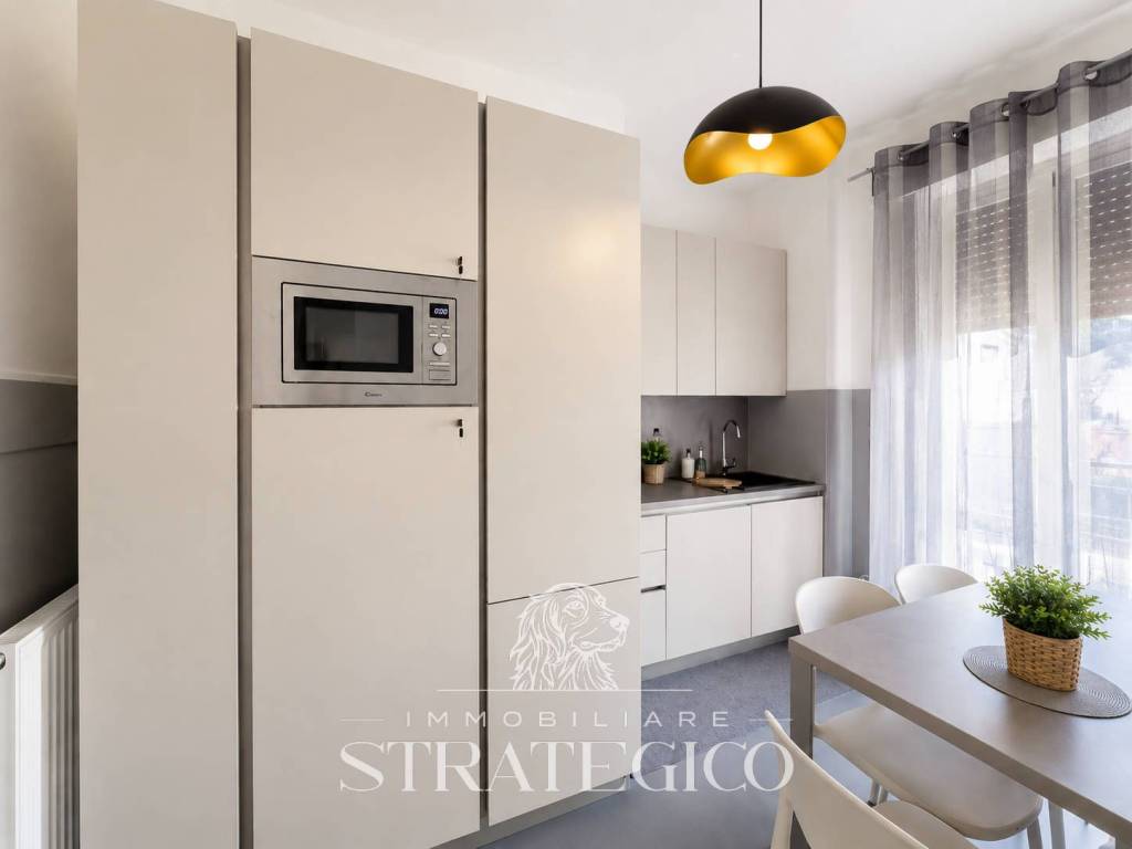 appartamento in vendita a Lesa in zona Solcio