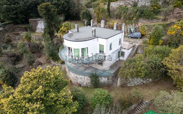 casa indipendente in vendita a Lesa in zona Solcio