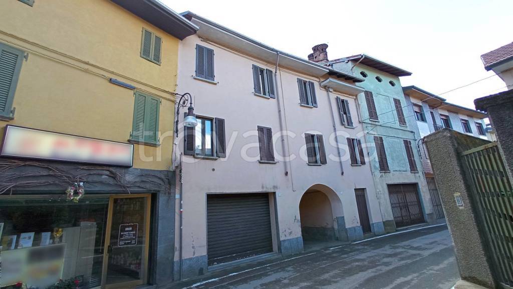 appartamento in vendita a Maggiora