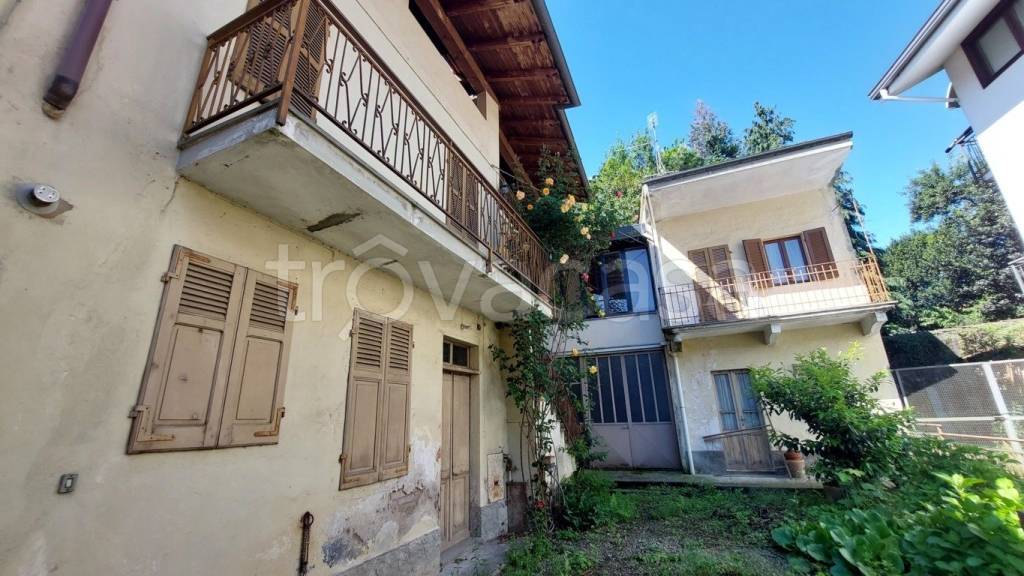 casa indipendente in vendita a Maggiora