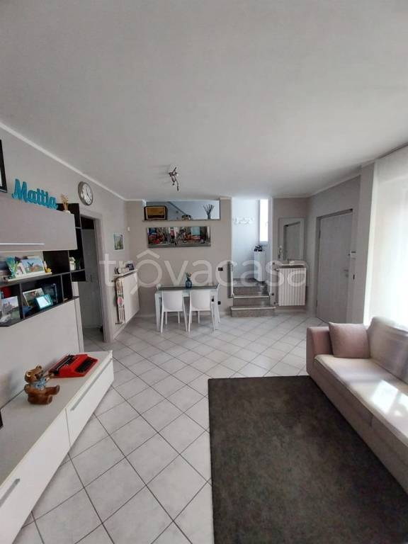 casa indipendente in vendita a Maggiora