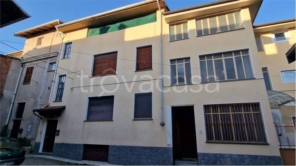 casa indipendente in vendita a Maggiora