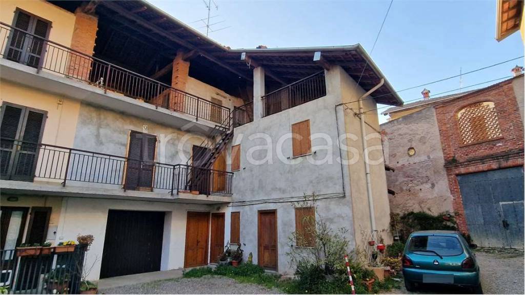 casa indipendente in vendita a Maggiora