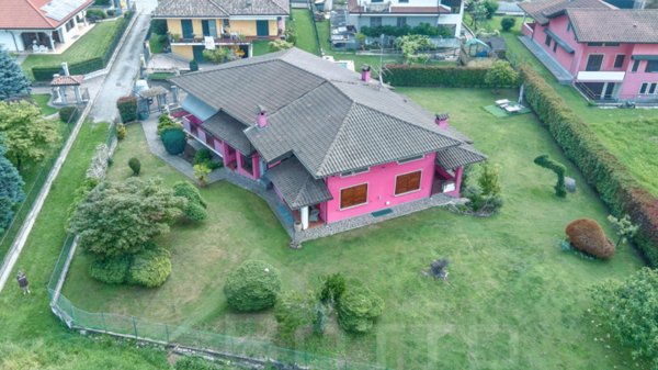casa indipendente in vendita a Maggiora