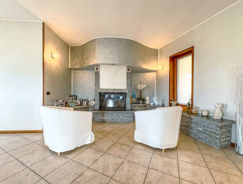 casa indipendente in vendita a Maggiora
