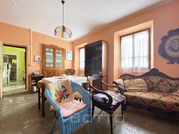 casa indipendente in vendita a Maggiora