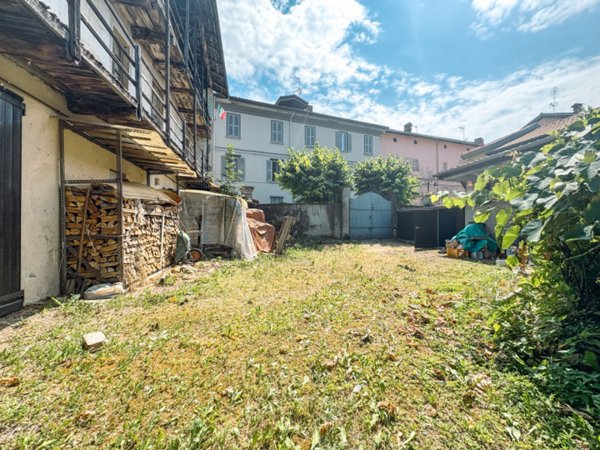 casa indipendente in vendita a Maggiora