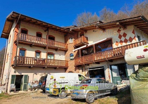 appartamento in vendita a Maggiora