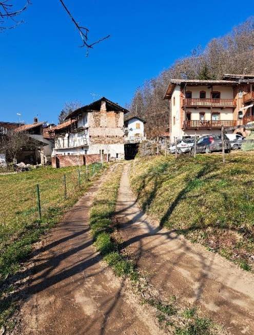 casa indipendente in vendita a Maggiora